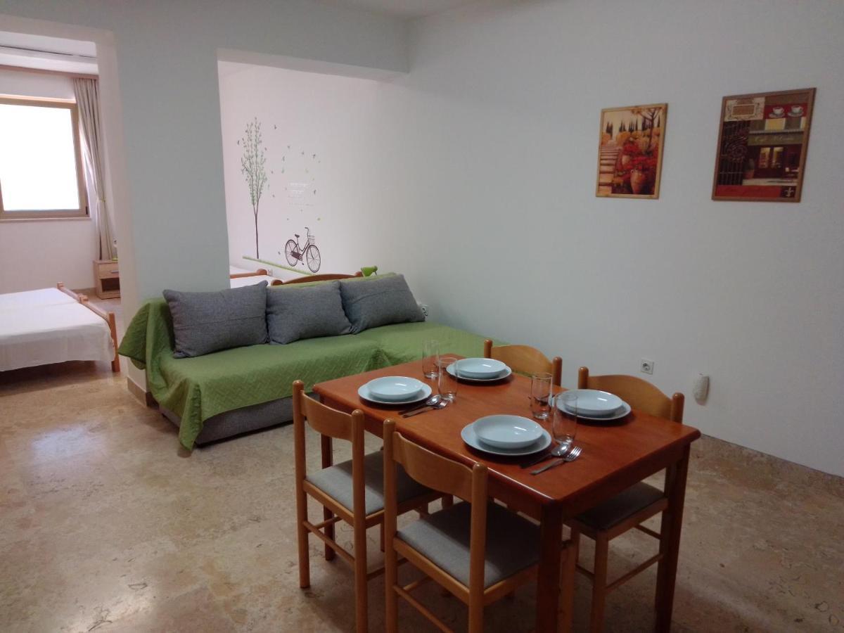 Apartman Sendi Pula Exterior foto