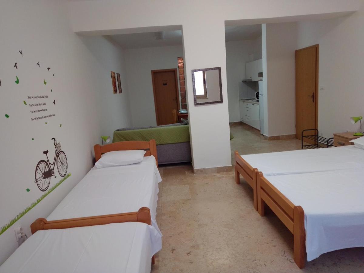 Apartman Sendi Pula Exterior foto